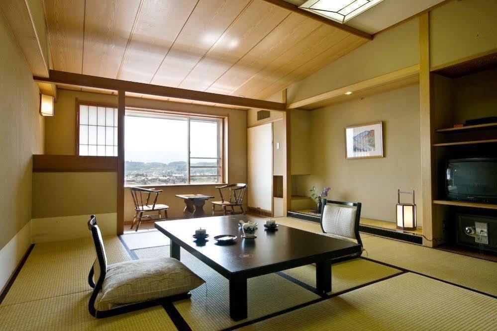 Onsen Hotel Omoto Мацумото Екстер'єр фото